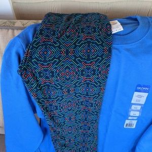 Outfit!! NWOT LuLaRoe OS leggings/longsleeve M Tee
